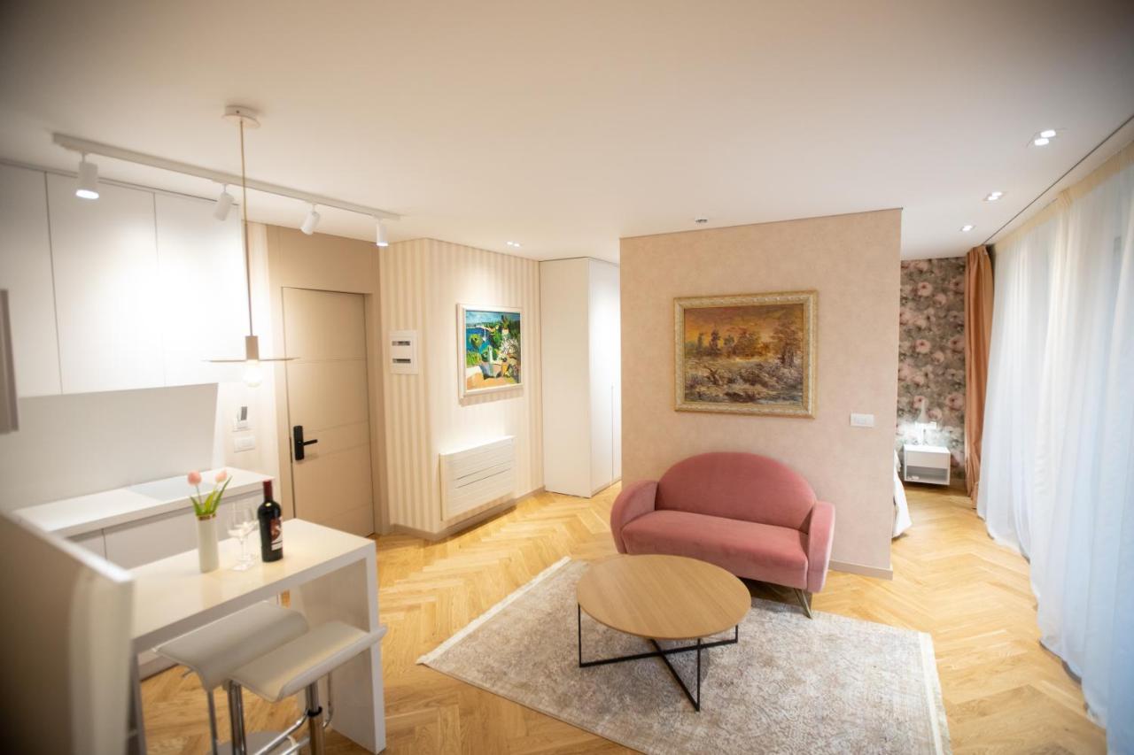 Seven Luxury Suites Tirana Exterior foto